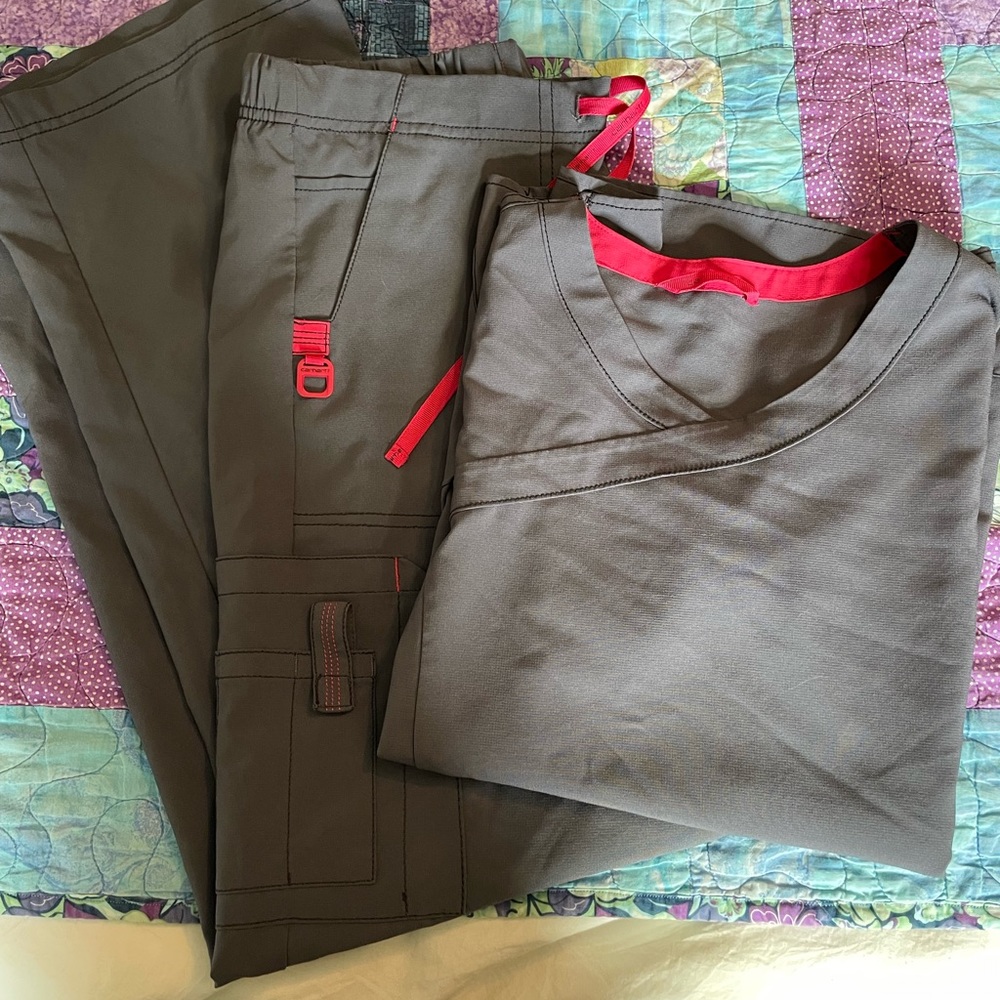 Carhartt Scrub Set